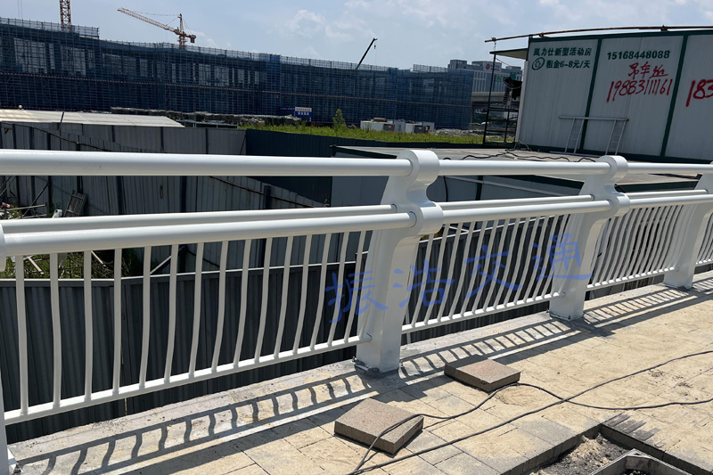Parapet din aliaj de aluminiu